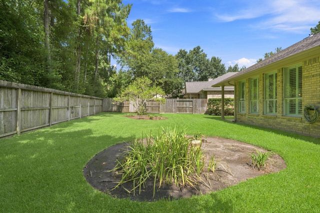 23 S Belfair Place, The Woodlands, TX 77382