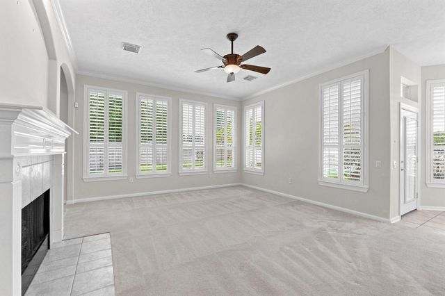 23 S Belfair Place, The Woodlands, TX 77382
