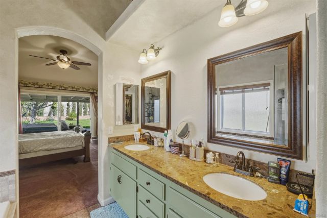 31628 Loire, Winchester, CA 92596