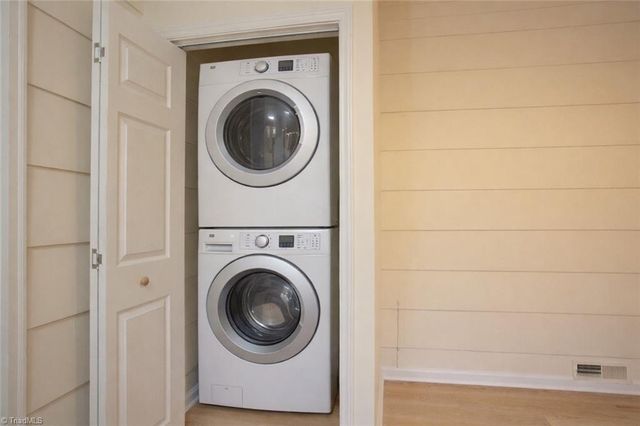 1411 Chelsea Street, Winston-salem, NC 27103