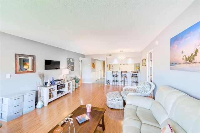 2593 COUNTRYSIDE BOULEVARD 7206, Clearwater, FL 33761