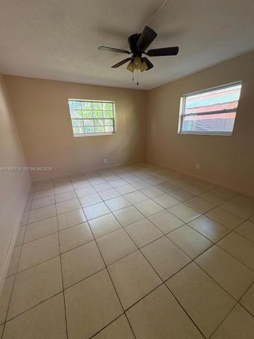 6311 SW 8th St, North Lauderdale, FL 33068