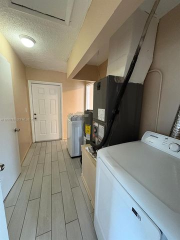 6311 SW 8th St, North Lauderdale, FL 33068