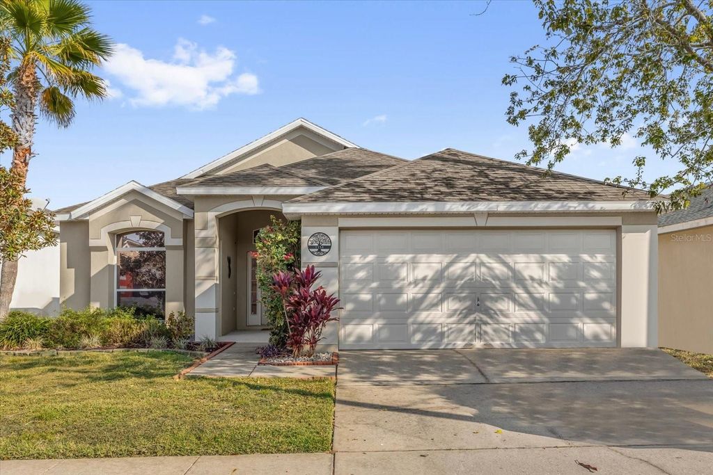 1154 BLOOMINGDALE DRIVE, Davenport, FL 33897