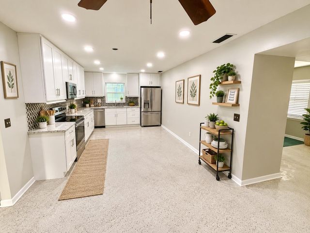 6414 MURRAY HILL DRIVE, Tampa, FL 33615