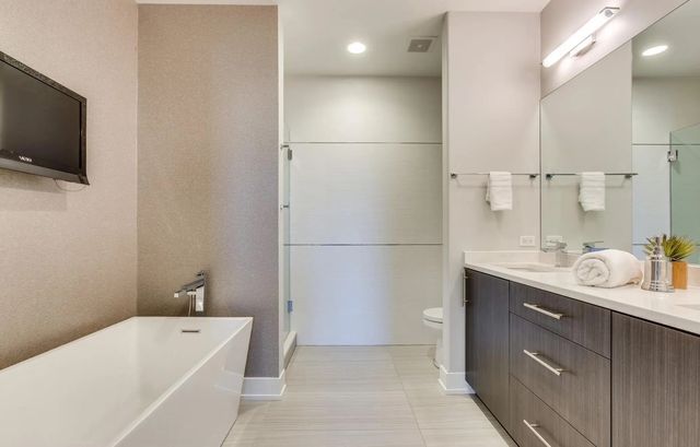 111 S Aberdeen Street, Chicago, IL 60607