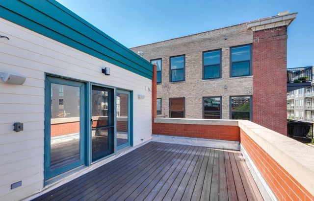 111 S Aberdeen Street, Chicago, IL 60607