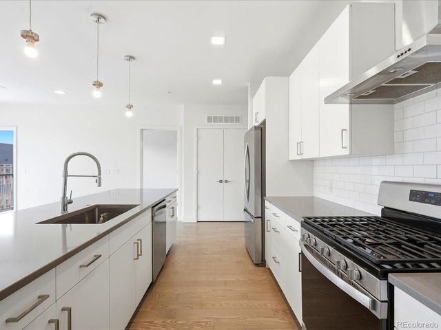 1898 S Bannock Street 305, Denver, CO 80223