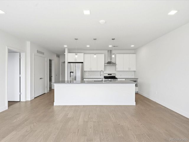 1898 S Bannock Street 305, Denver, CO 80223