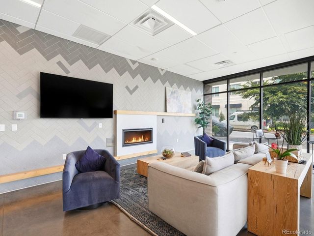 1898 S Bannock Street 305, Denver, CO 80223