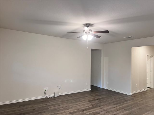 9729 Daisy Mae, Aubrey, TX 76227