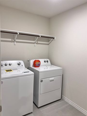 9729 Daisy Mae, Aubrey, TX 76227