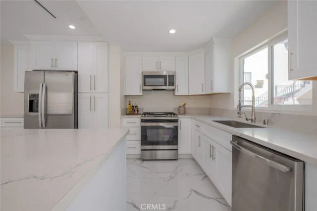 1832 N Alexandria Avenue, Los Angeles, CA 90027