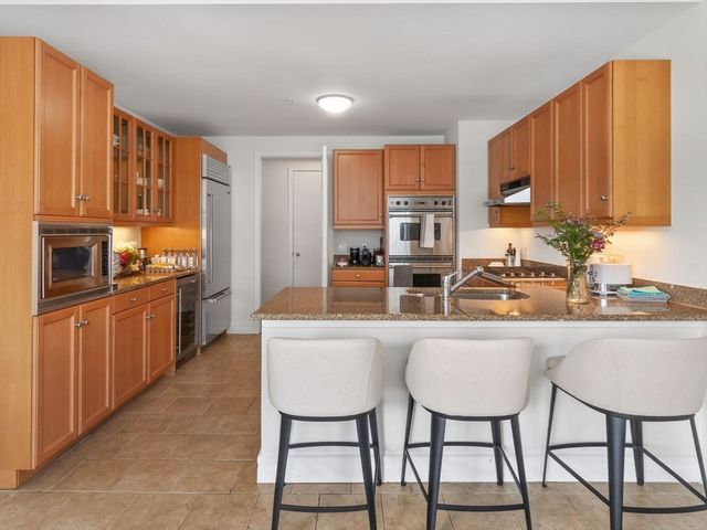 1 Avery St 24B, Boston, MA 02111
