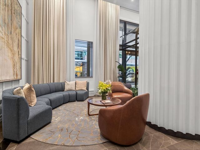 1 Avery St 24B, Boston, MA 02111