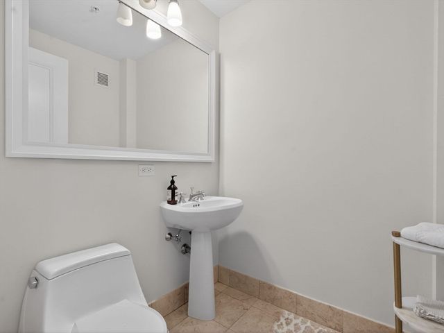 1 Avery St 24B, Boston, MA 02111