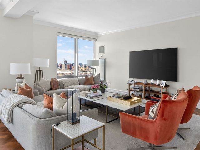1 Avery St 24B, Boston, MA 02111