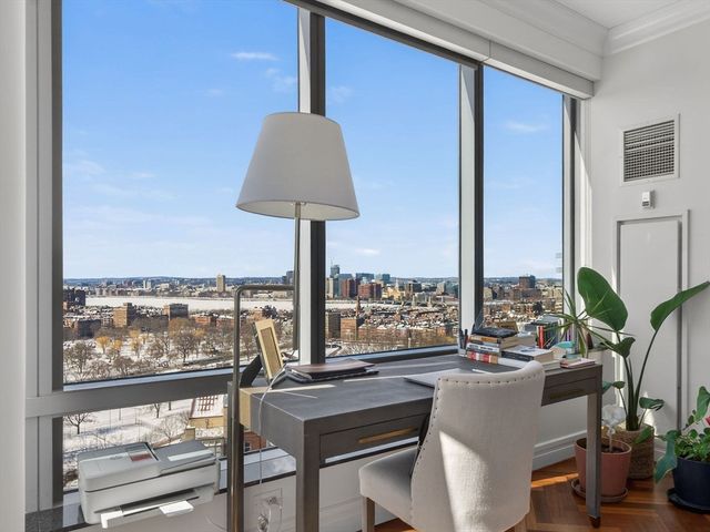 1 Avery St 24B, Boston, MA 02111