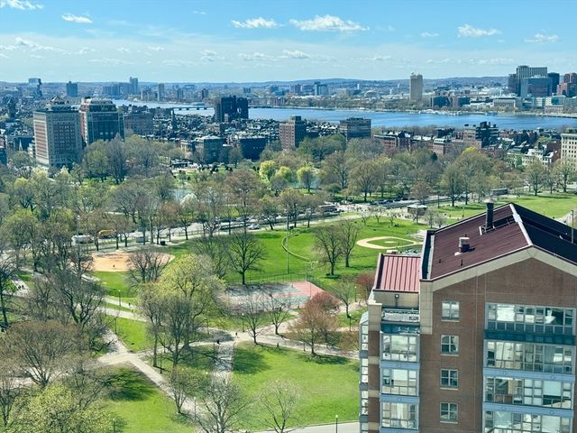 1 Avery St 24B, Boston, MA 02111