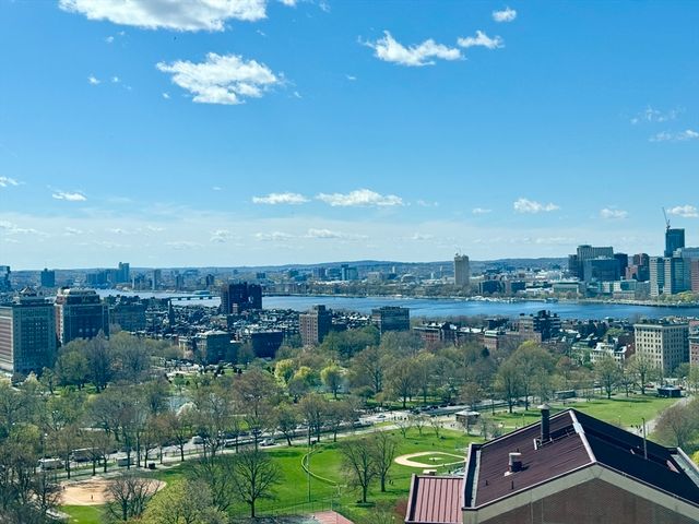 1 Avery St 24B, Boston, MA 02111