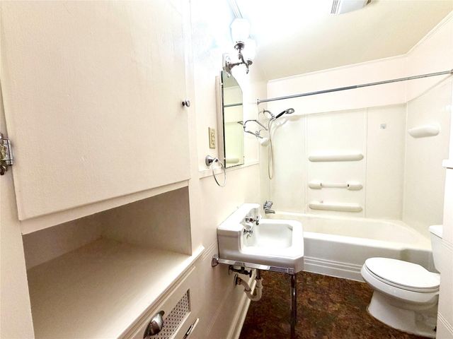 1104 Marie Street, Brenham, TX 77833