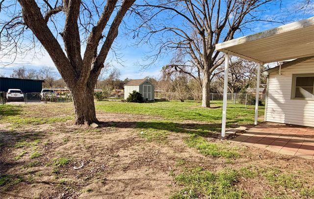 1104 Marie Street, Brenham, TX 77833