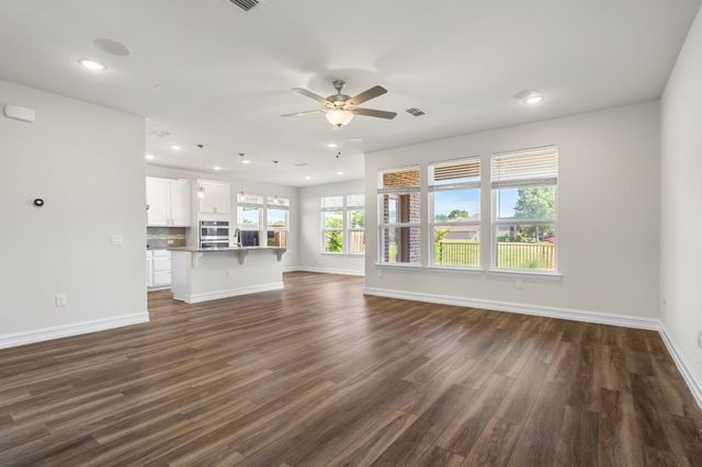 257 Jones Street, Irving, TX 75063