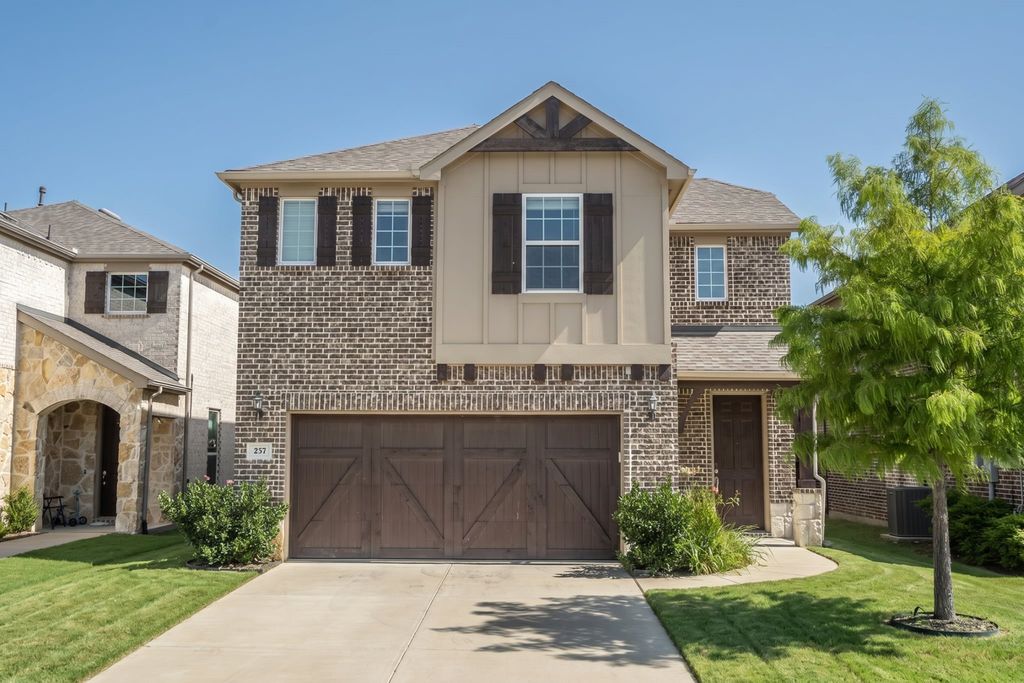 257 Jones Street, Irving, TX 75063