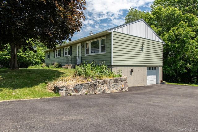 89 Ardmore Drive, Wappingers Falls, NY 12590