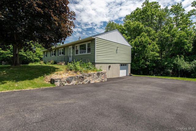 89 Ardmore Drive, Wappingers Falls, NY 12590
