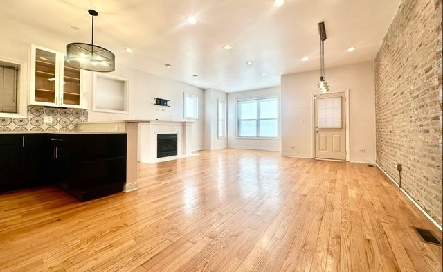 5739 S Michigan Avenue 1S, Chicago, IL 60637