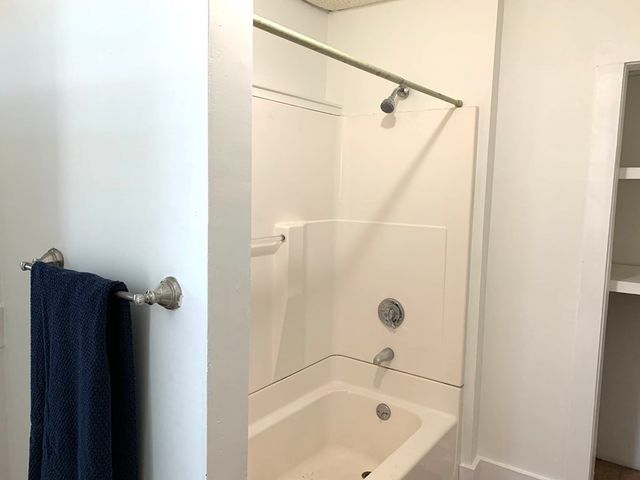 712 Lawrence St 2, Lowell, MA 01852