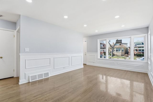 9919 S Peoria Street, Chicago, IL 60643