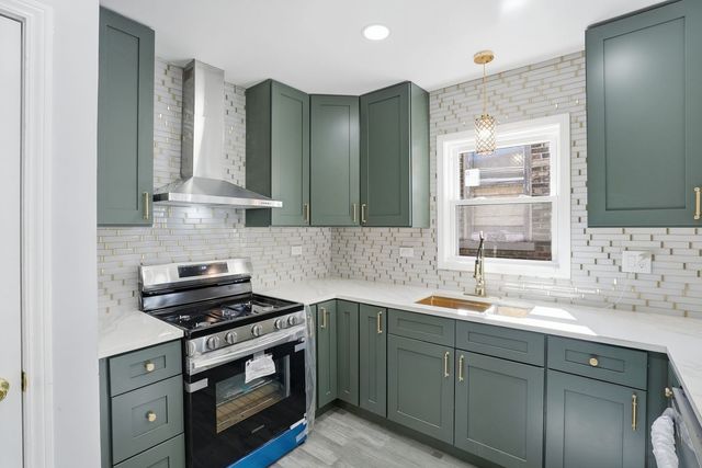 9919 S Peoria Street, Chicago, IL 60643