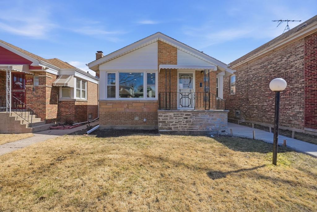 9919 S Peoria Street, Chicago, IL 60643