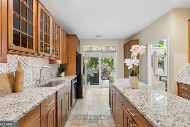 5611 Brooke Ridge Drive, Atlanta, GA 30338