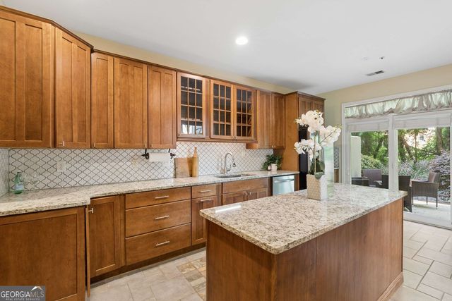 5611 Brooke Ridge Drive, Atlanta, GA 30338