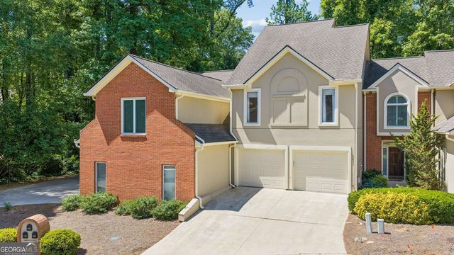 5611 Brooke Ridge Drive, Atlanta, GA 30338