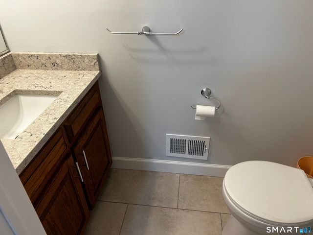 151 Wynwood Drive 151, Enfield, CT 06082