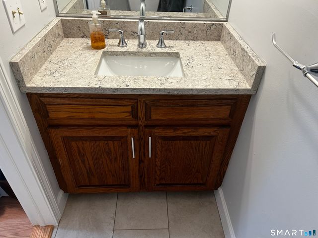 151 Wynwood Drive 151, Enfield, CT 06082