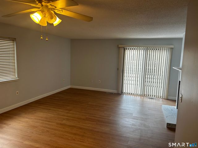 151 Wynwood Drive 151, Enfield, CT 06082