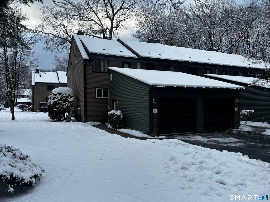 151 Wynwood Drive 151, Enfield, CT 06082