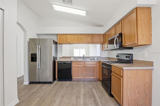 532 SCARLET MAPLE COURT, Plant City, FL 33563