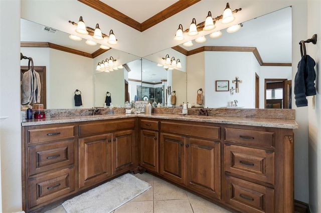 13501 Raintree Lane, Edmond, OK 73013