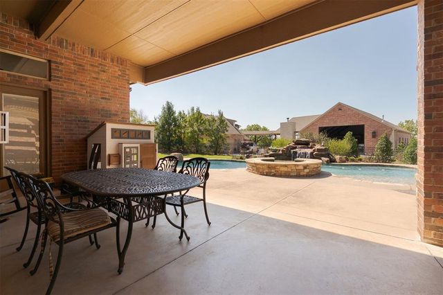 13501 Raintree Lane, Edmond, OK 73013