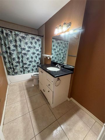 2421 Pine, Galveston, TX 77551