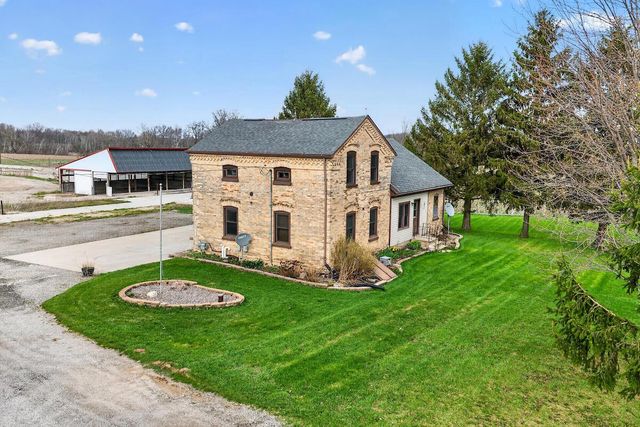 2342 State Highway 28, Kewaskum, WI 53040
