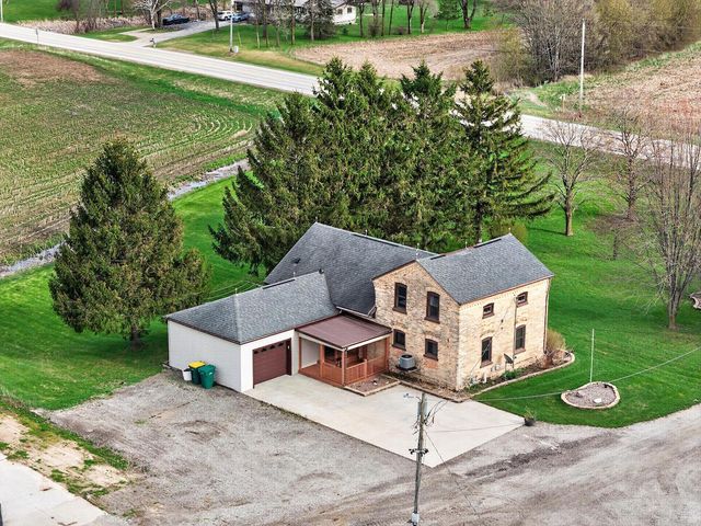 2342 State Highway 28, Kewaskum, WI 53040