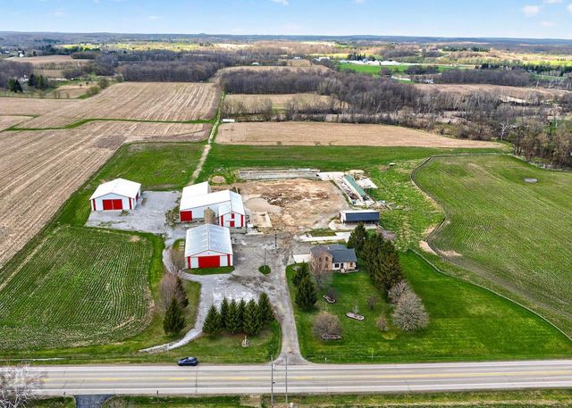 2342 State Highway 28, Kewaskum, WI 53040