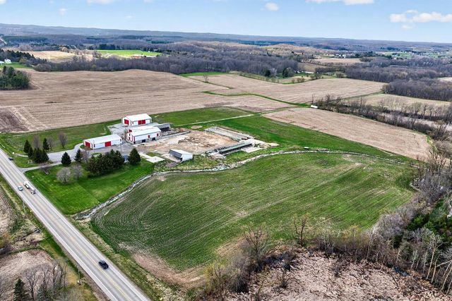 2342 State Highway 28, Kewaskum, WI 53040